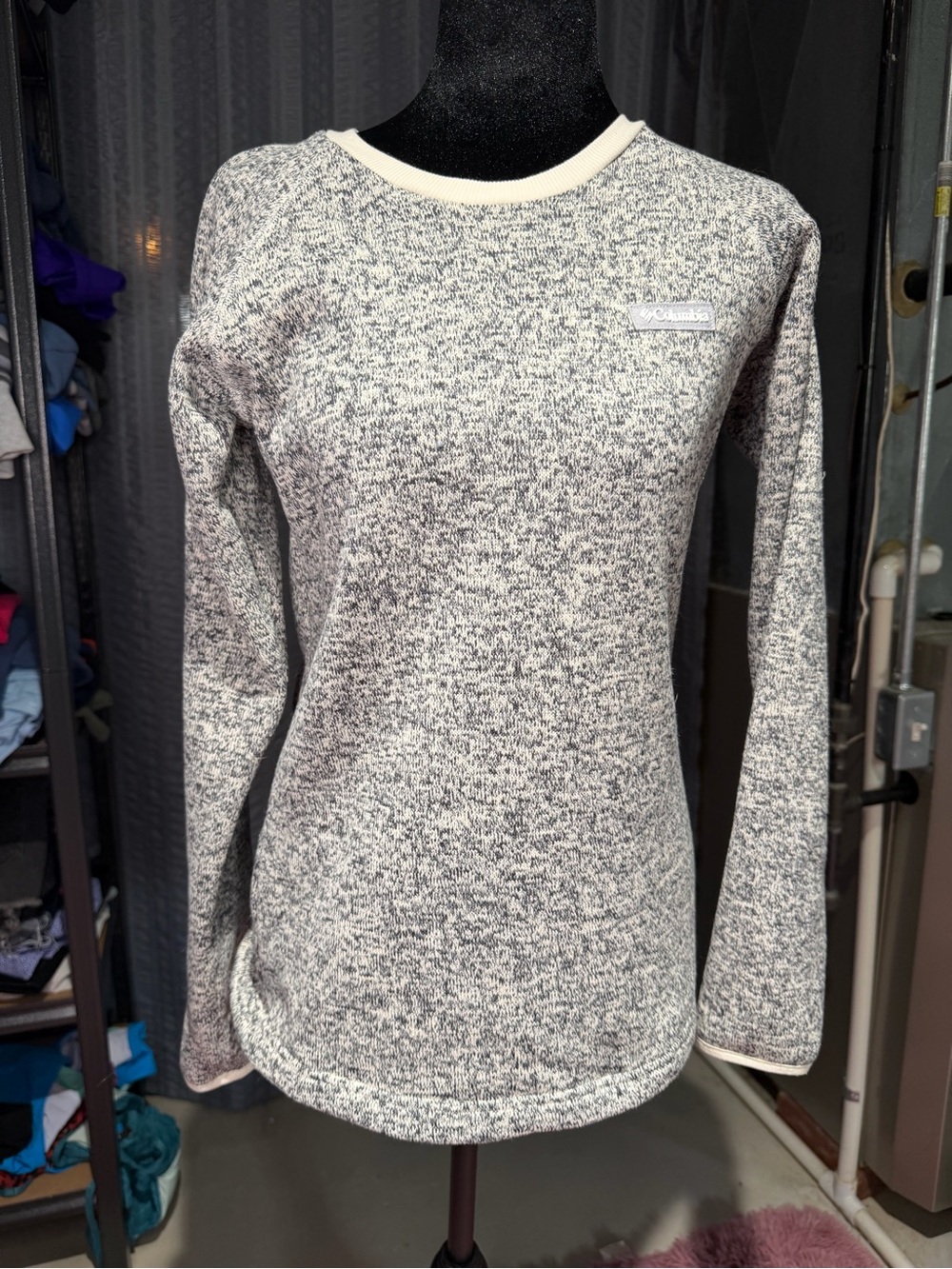 Columbia Women's Marled Light Gray Crewneck Sweatshirt